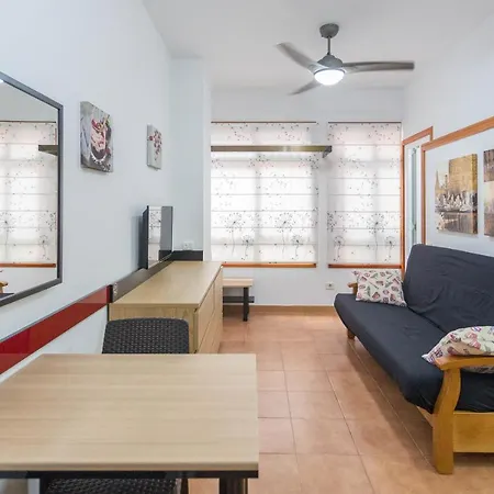 Apartment House Leyber *